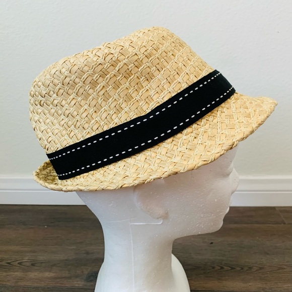 Milani disinter in Italy hat - Picture 1 of 8